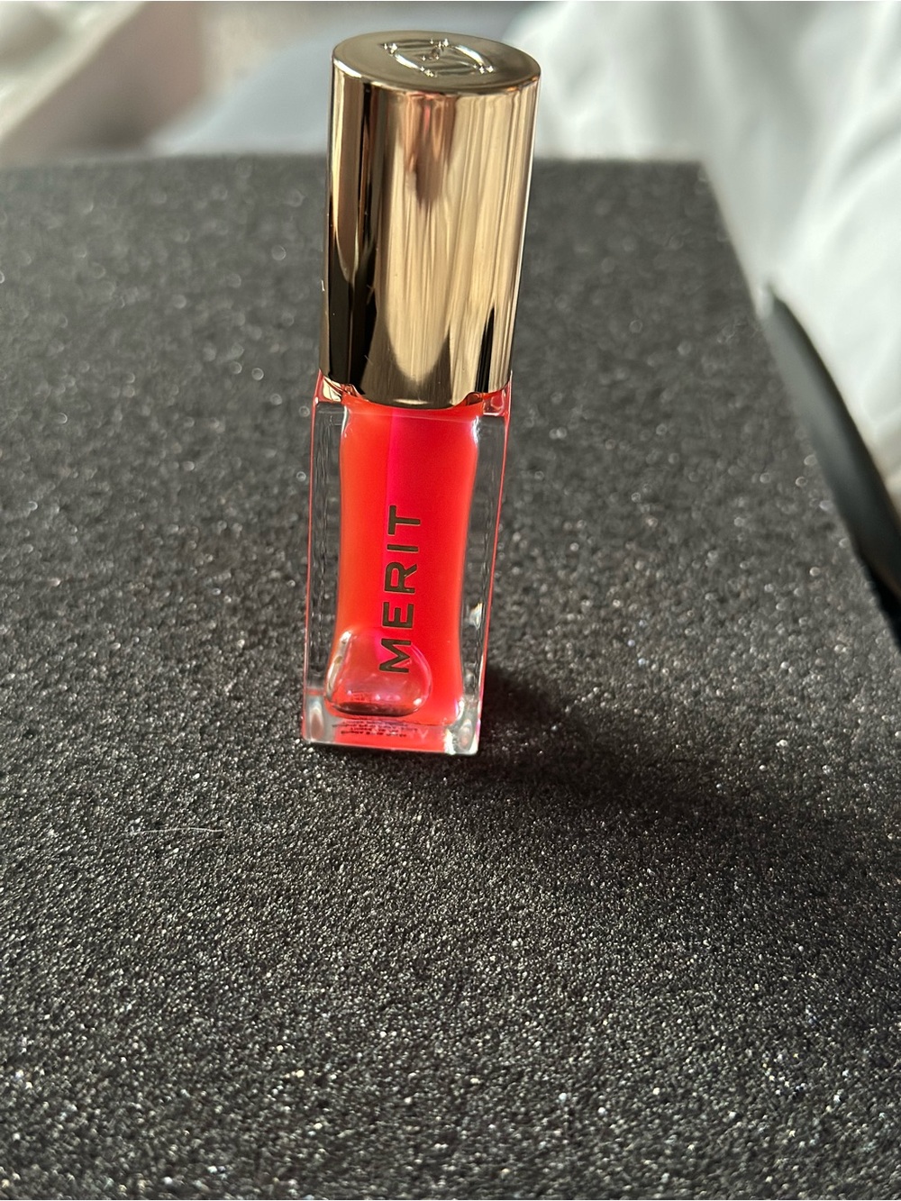 Merit Lip oil lip gloss - LES DEUX
